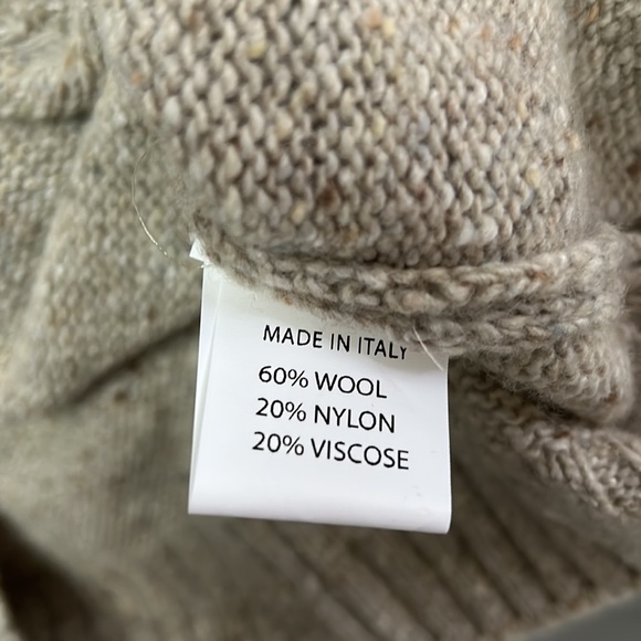 Nwt men’s sweater - Picture 6 of 6